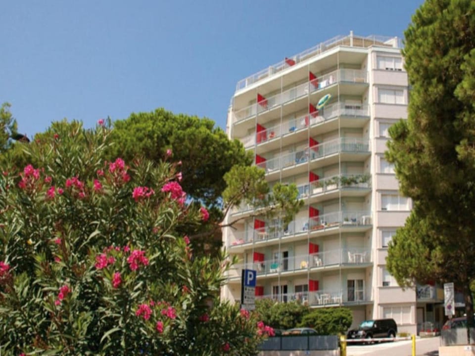 Sixth-floor apartment with spectacular view Apartment in Lignano Sabbiadoro