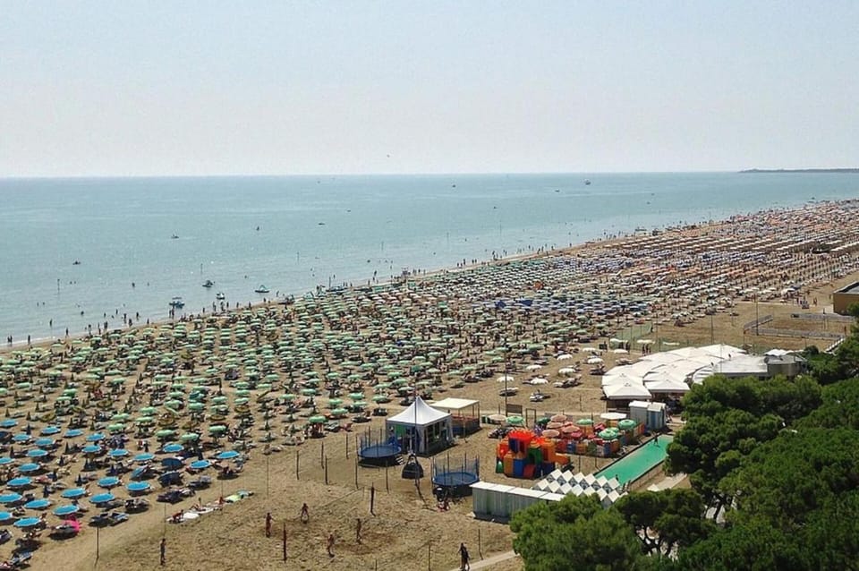 Bright apartment with sea view Apartment in Lignano Sabbiadoro
