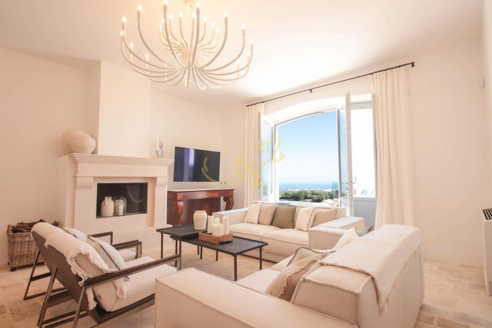 TD Tenuta Donna Madia Sea View Pool Over Vineyard Villa in Apulia