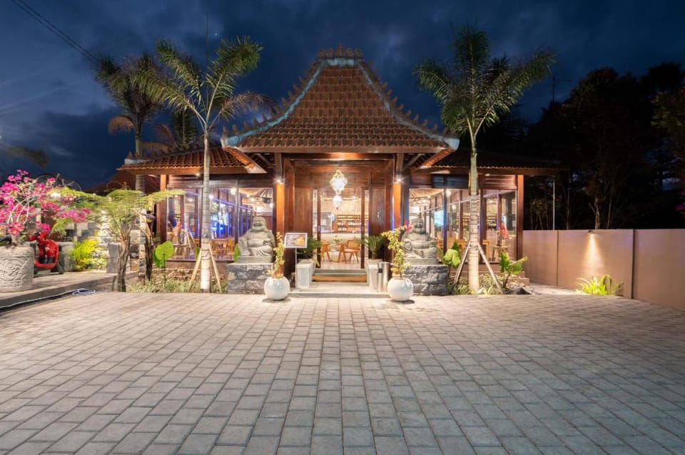 Barong Bali Resort Ubud Hotel in Tampaksiring