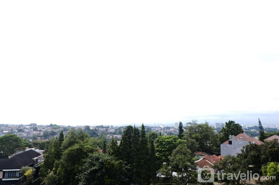 Best Studio with Jacuzzi at Art Deco By Travelio Apartment in Bandung