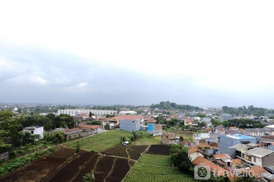 Good Deal Studio at Easton Park Apt By Travelio Apartment in West Java
