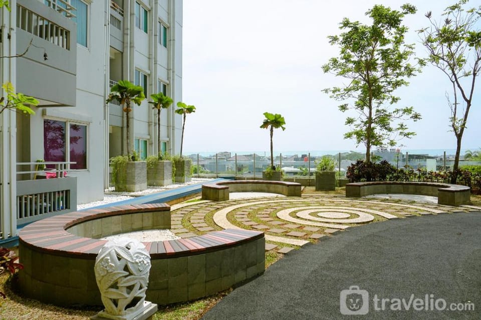 Elegant Tidy 1BR Sky Terrace Apartment By Travelio Apartment in Jakarta