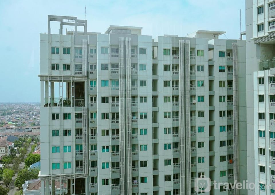 Elegant Tidy 1BR Sky Terrace Apartment By Travelio Apartment in Jakarta