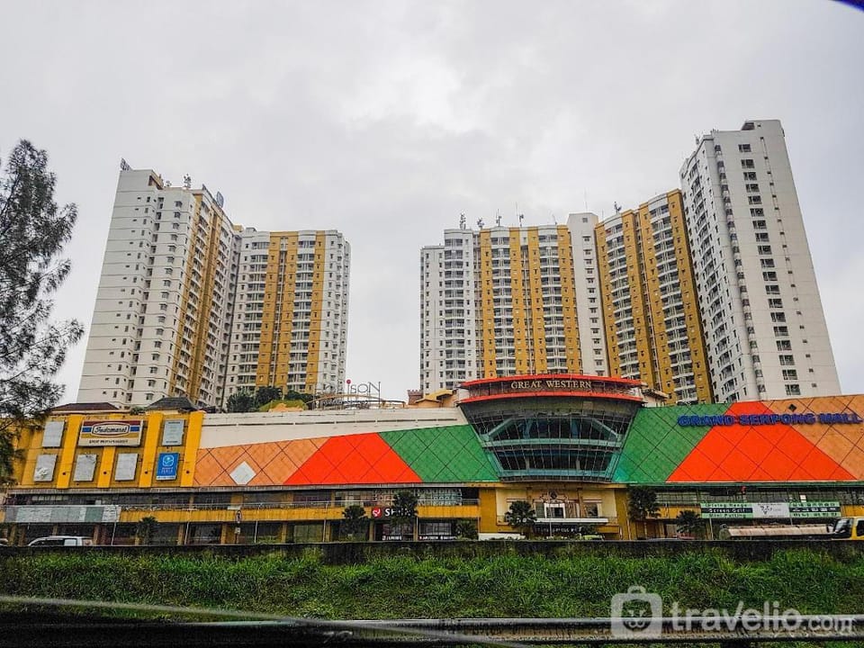 Cozy Living 2BR Great Western Resort By Travelio Apartment in West Java
