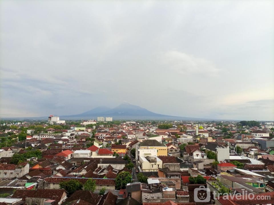 Luxury Studio at Taman Melati Sinduadi By Travelio Apartment in Special Region of Yogyakarta