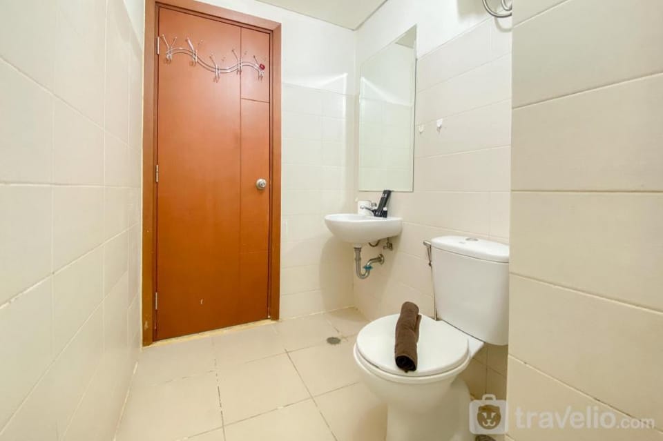 Luxury 2BR at Woodland Park Residence By Travelio Apartment in South Jakarta City