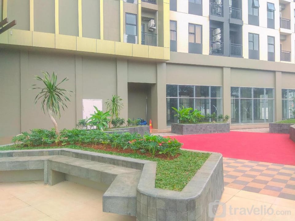 Nice Comfort 2BR at Transpark Cibubur By Travelio Apartment in West Java