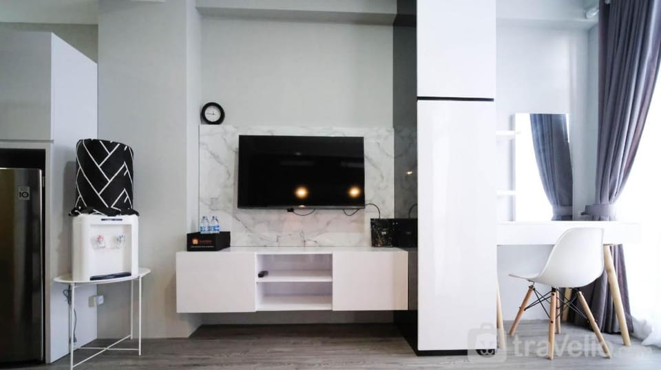 Cozy Living Studio at Bale Hinggil By Travelio Apartment in Surabaya