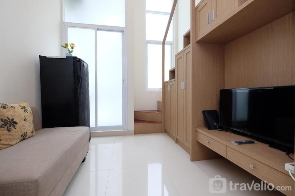 Studio Loft Apple 1 Condovilla Apt By Travelio Apartment in South Jakarta City