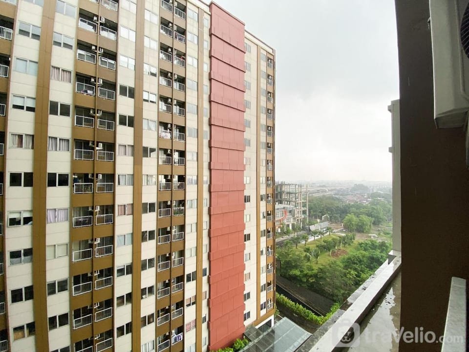 Simply Studio Room LRT City Jatibening By Travelio Apartment in Jakarta