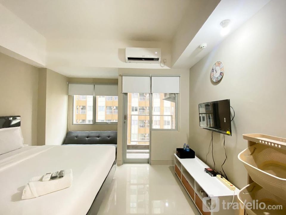 Simply Studio Room LRT City Jatibening By Travelio Apartment in Jakarta