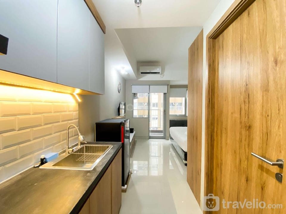 Minimalist Studio LRT City Jatibening By Travelio Apartment in Jakarta