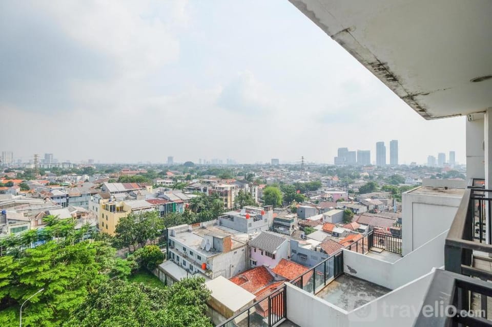 Simple Comfort Studio Nine Residence By Travelio Apartment in South Jakarta City