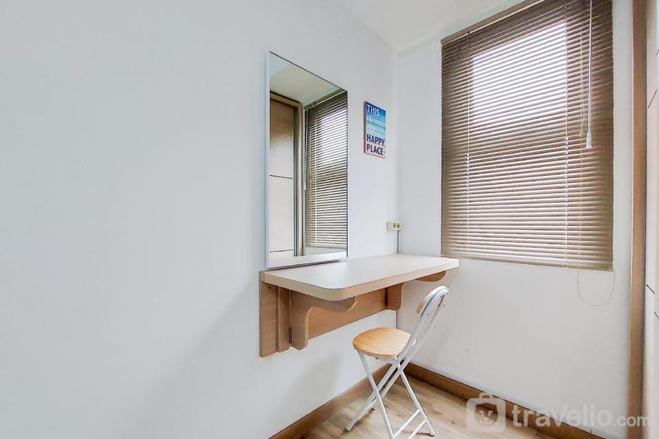 Studio (No Kitchen) Urbantown Serpong By Travelio Apartment in Jakarta