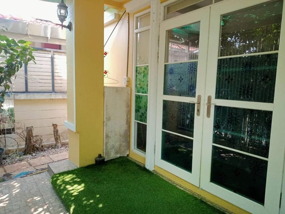 Summer Cottage Apartal Vacation rental in Bangkok