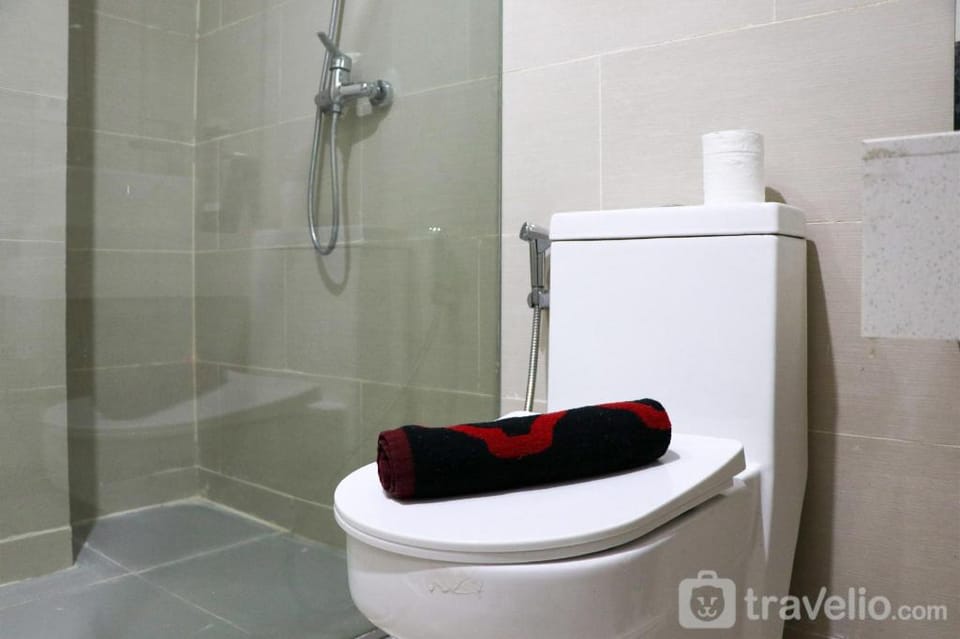 Comfort Living 2BR at Daan Mogot City By Travelio Apartment in Jakarta