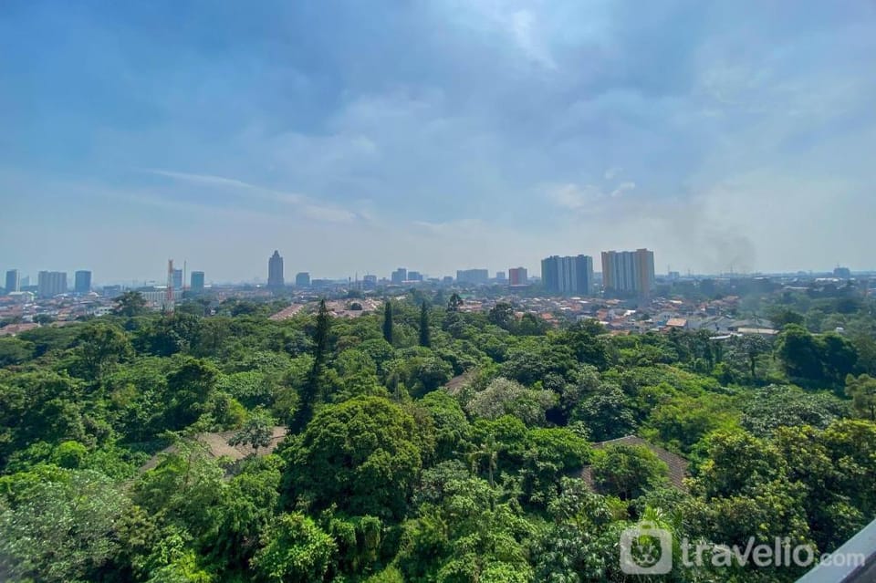 Cozy Stay Studio Woodland Park By Travelio Apartment in South Jakarta City