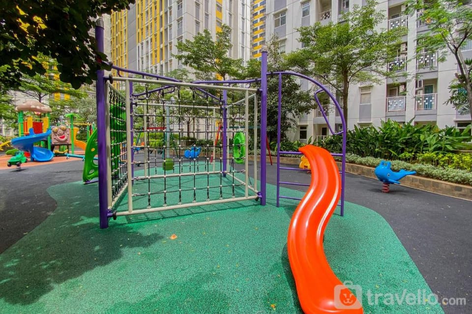 Elegant 4BR at Springlake Summarecon By Travelio Apartment in West Java
