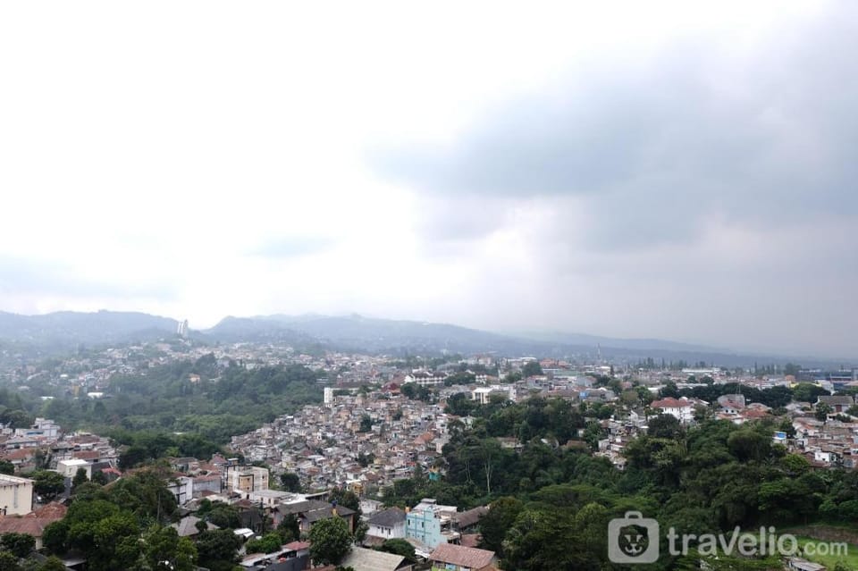 Homey 2BR at Galeri Ciumbuleuit 1 Apt By Travelio Apartment in Bandung