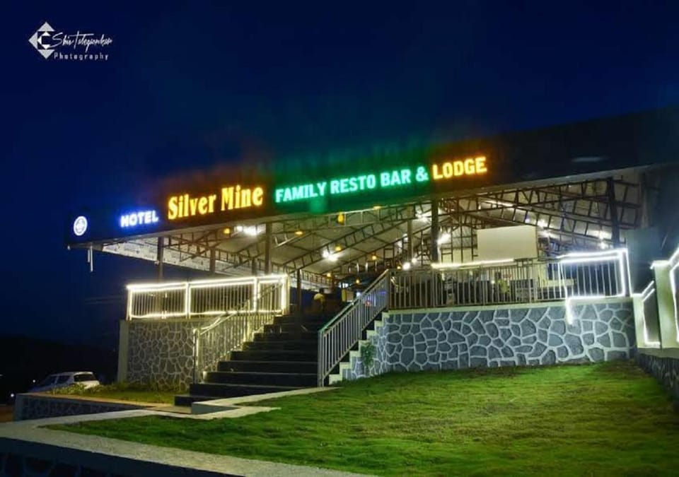 HOTEL NK'S SILVER MINE Apartment in Maharashtra