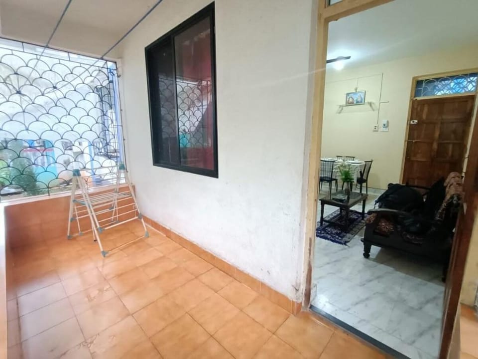 DA2 2BHK AC 100mb Wi-Fi WM BackUp GF Candolim@750m Apartment in Candolim