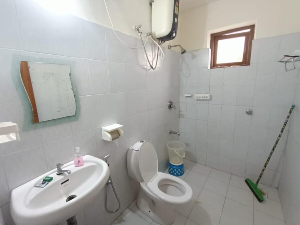 One BHK7 Goa Candolim Homestay AC WM WiFi Back Up Apartment in Candolim