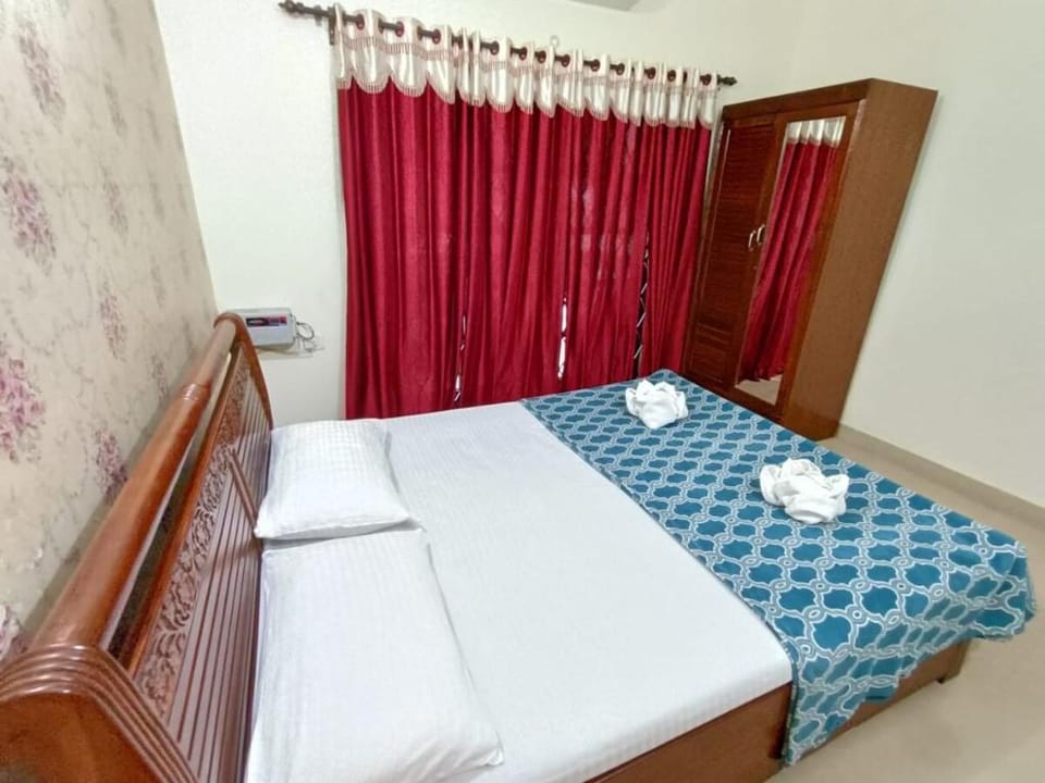 One BHK8 Candolim Goa Homestay AC WM WiFi Back up Apartment in Candolim