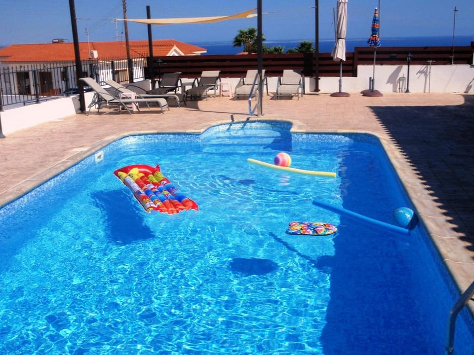 top View Villa P Pool- Not Overlooked - Panoramic Views -free Wi-fi-uk Tv Villa in Pissouri