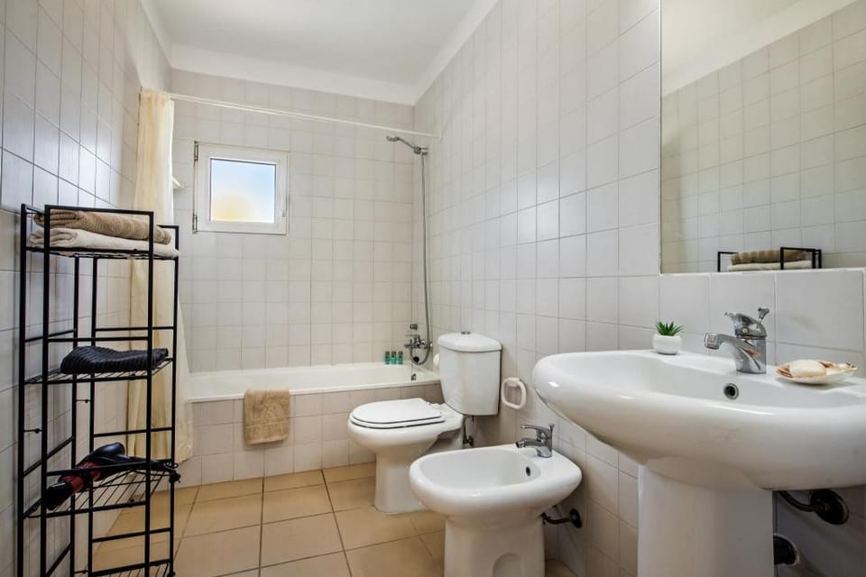 Villa Victoria with pool Vacation rental in Porches