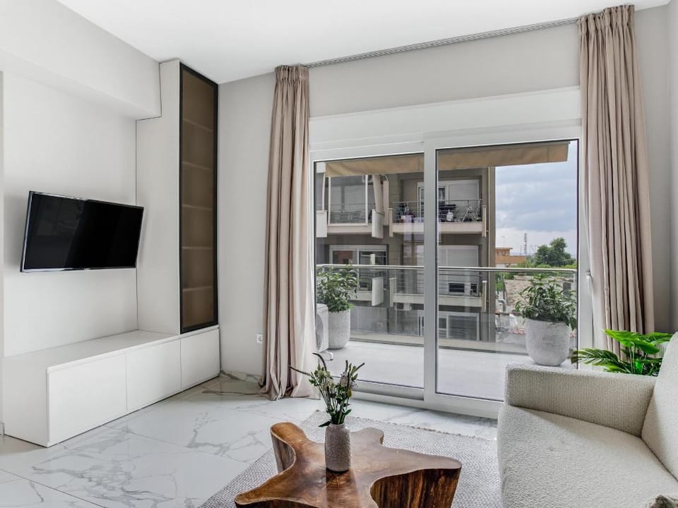 Sanders Old Port - Charming 1-Bdr Apt w Balcony Apartment in Thessaloniki