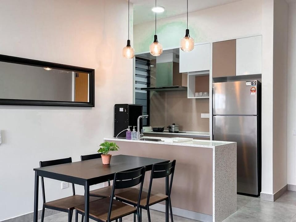 Cozy 3BR [2-8pax] 65"TV near MidValley/Pavilion 2 Apartment in Federal Territory of Kuala Lumpur