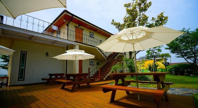 Buan Ravich Dog Friendly Pension Bed and Breakfast in South Korea