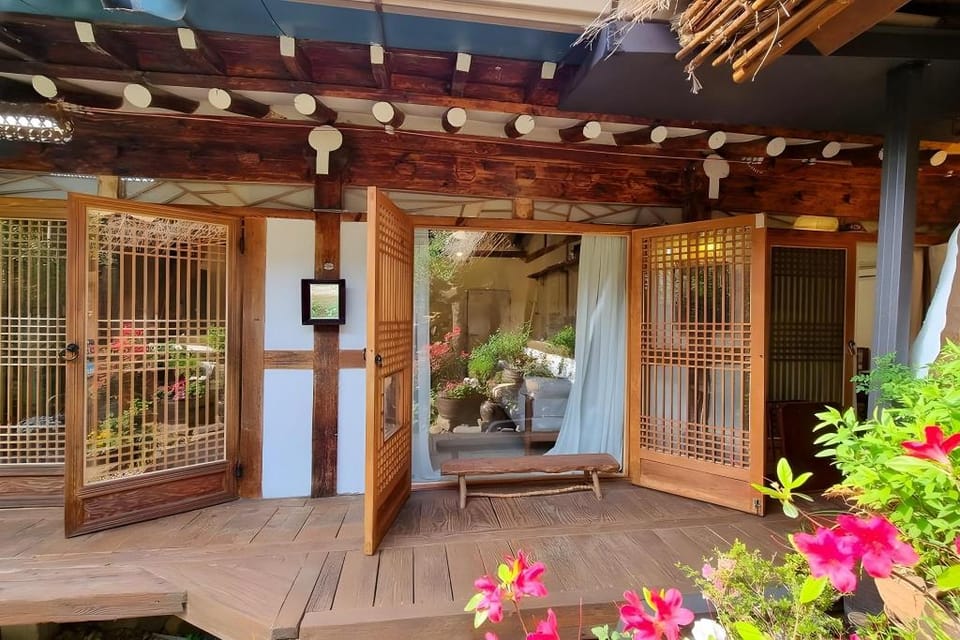 Lee Taek-gu Sarangchae Private Pension Bed and Breakfast in South Korea