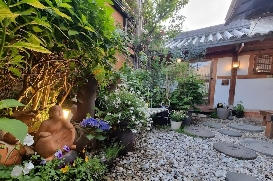 Lee Taek-gu Sarangchae Private Pension Bed and Breakfast in South Korea