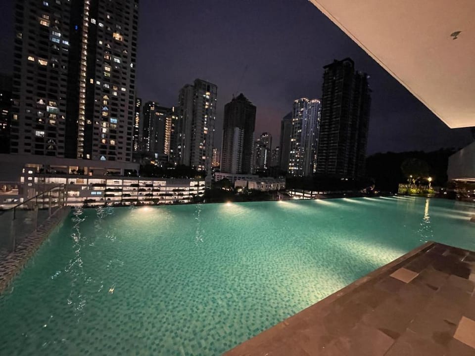 Mont Kiara 3 Room Balcony Free WIFI & Car Park Apartment in Petaling Jaya