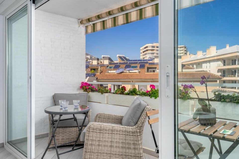 Apartment in Torreblanca with Pool by Costarentals - Ref 10 Apartment in Fuengirola