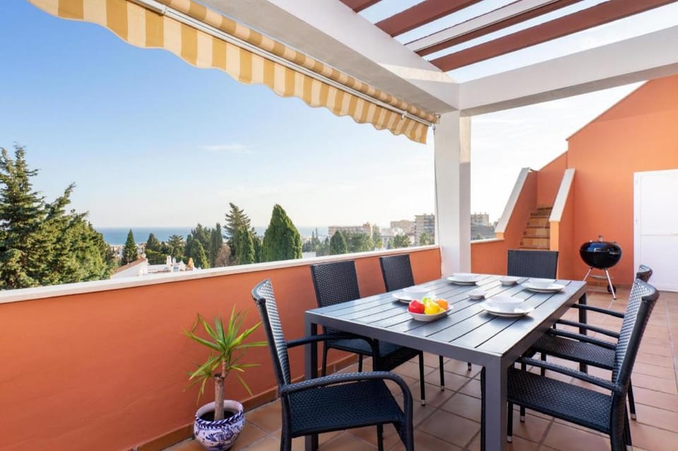 Cozy penthouse in Torremolinos by Costarentals - Ref 09 Apartment in Torremolinos