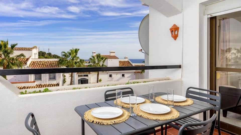 Lovely Riviera apartment with pool Ref 82 Apartment in Costa del Sol