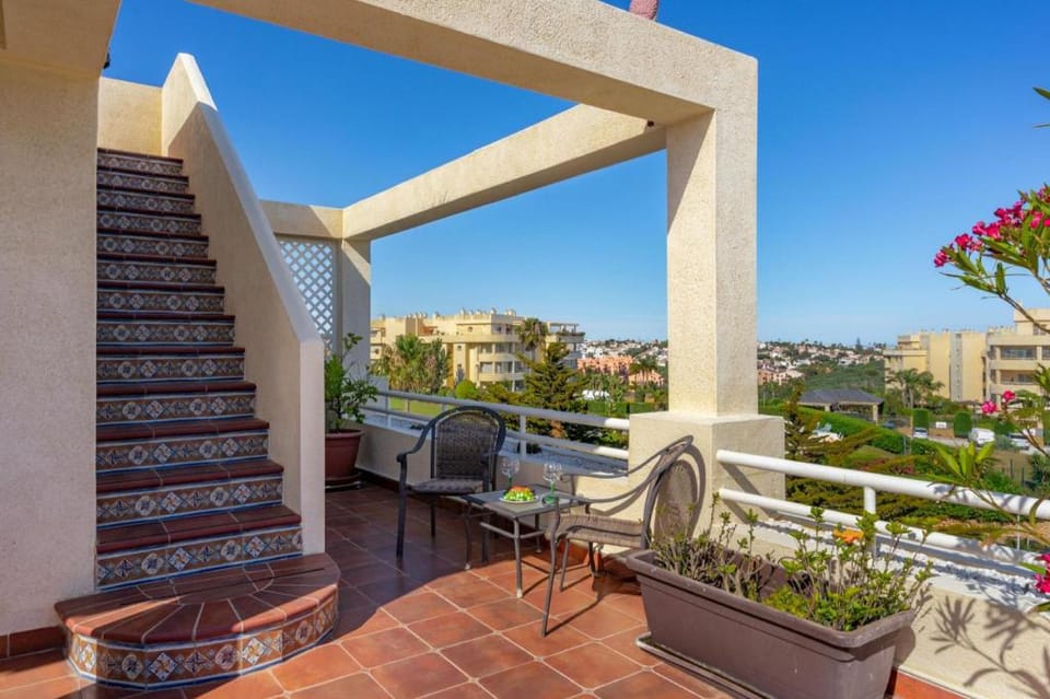 Seaview balcony in El Faro Ref 175 Apartment in Costa del Sol