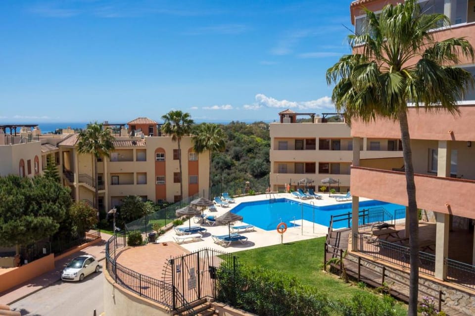 Bright terrace in Riviera del Sol by Costarentals - Ref 167 Apartment in Sitio de Calahonda