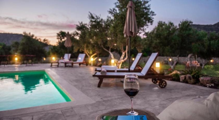 Villa Avra - With Private Pool Apartment in Crete