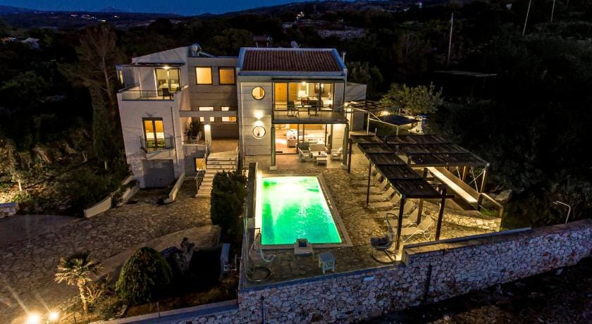 Villa Serenity - With Private Heated Pool Apartment in Crete