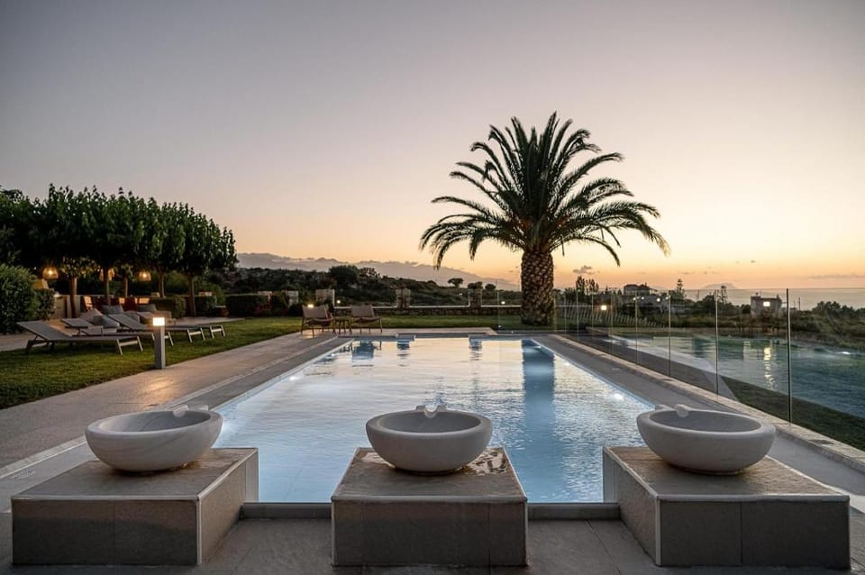 Villa Heora - The Floating Residence Apartment in Crete Region