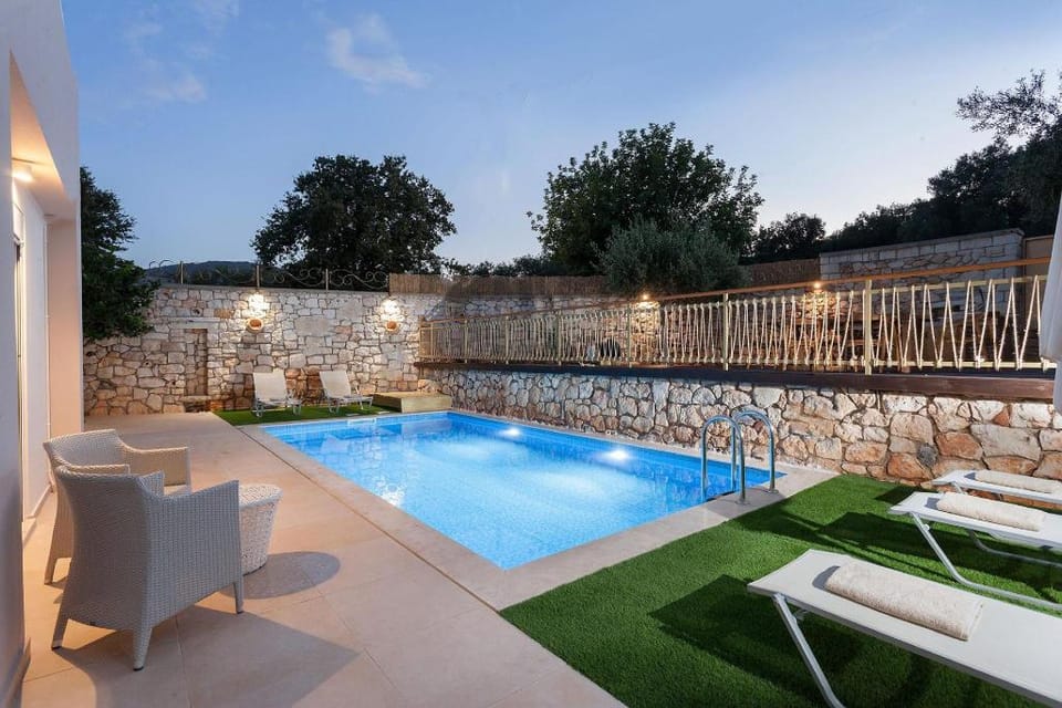 Villa Excesio - With Private Pool Apartment in Crete