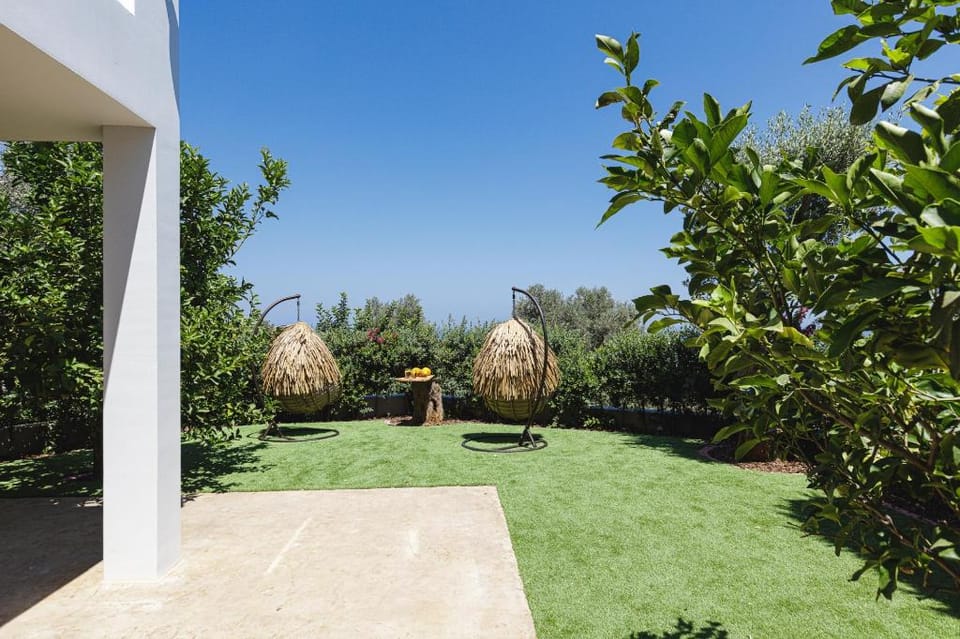 Villa Rizes Luxury in Maroulas Apartment in Crete Region
