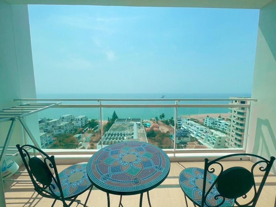 New Penthouse 3BR  30th floor Seaview @ Veranda Apartment in Pattaya City