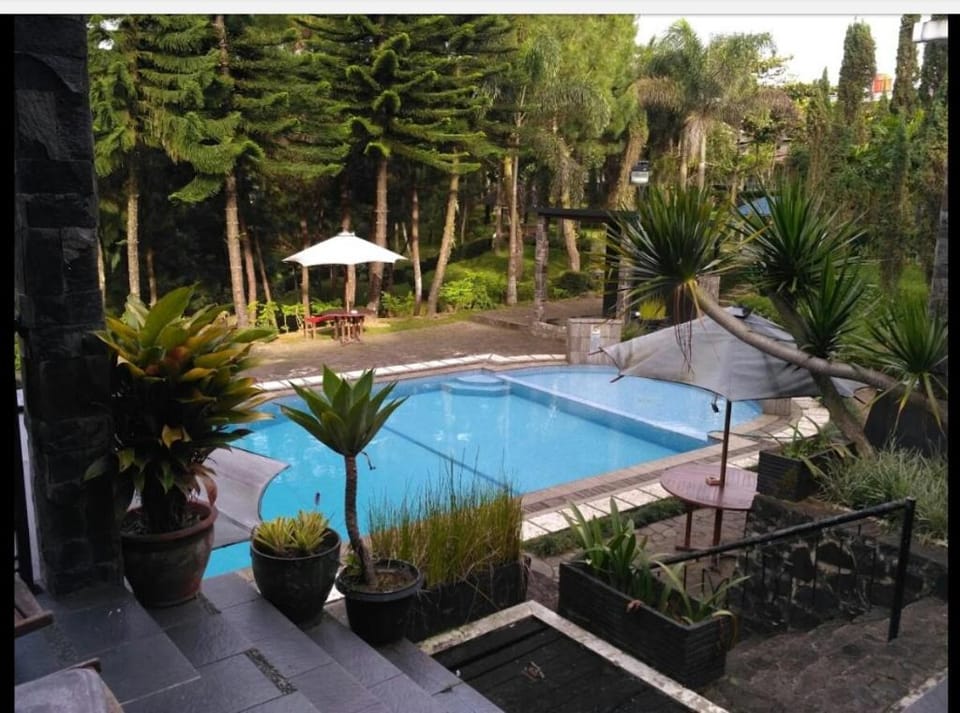 Villa Utama Pondok Yedidah Villa in Cisarua