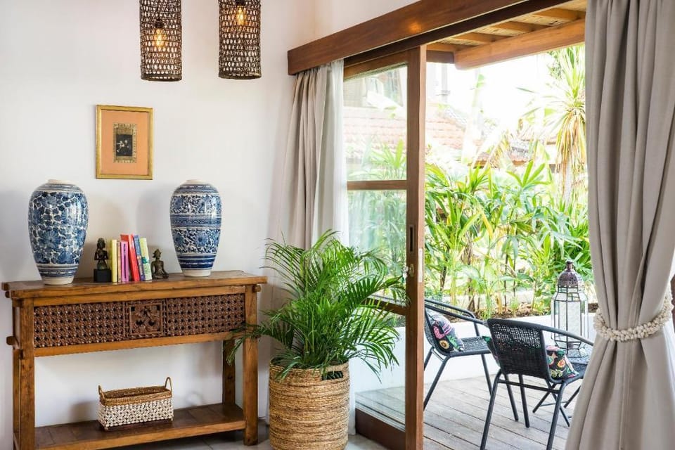 Cozy Deluxe Suit With Pool View #P16 Apartment in Ubud