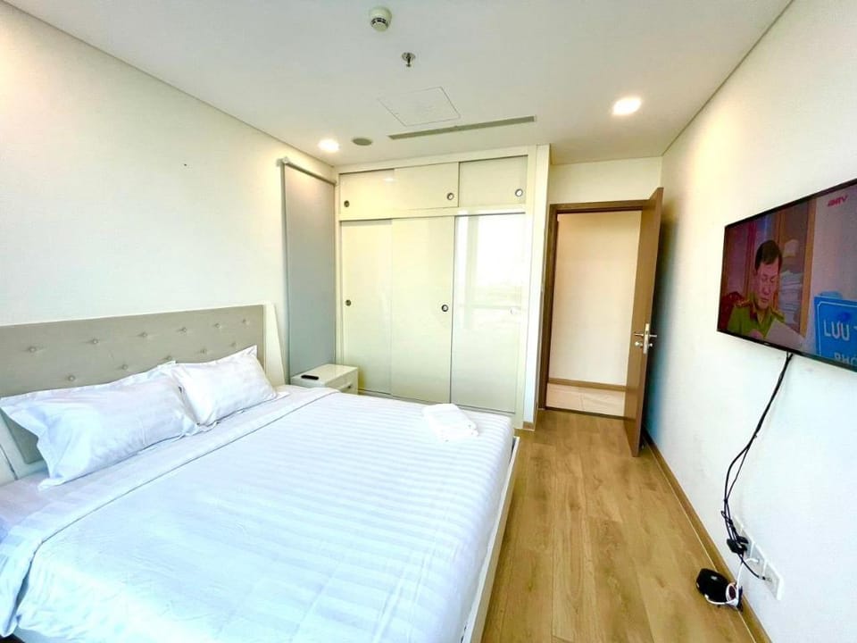 Căn hộ cao cấp 3 phòng ngủ ở Landmark 81 Apartment in Ho Chi Minh City